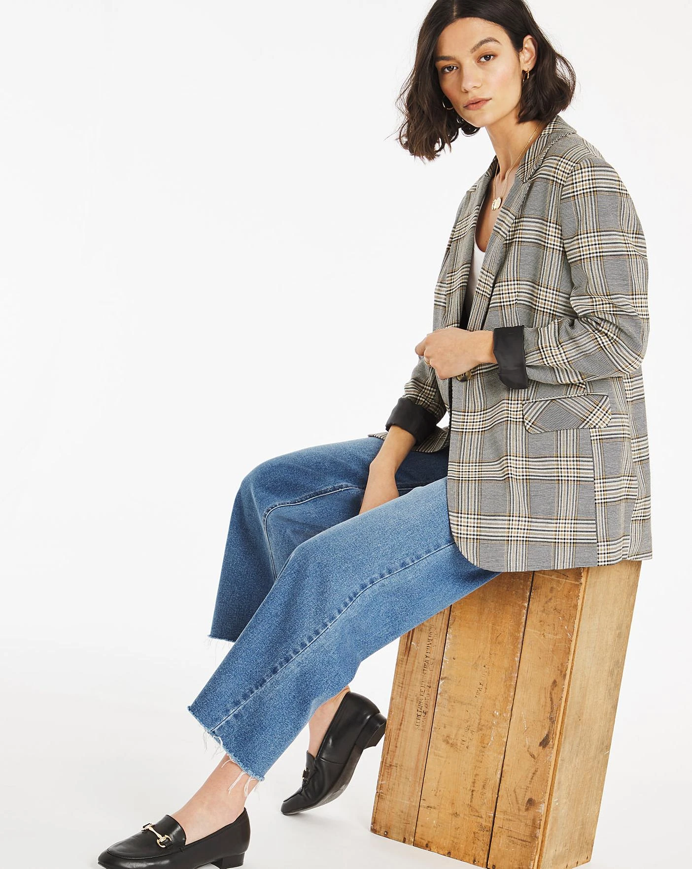 Oversized Check Blazer 4 Oversized Check Blazer - Image 4