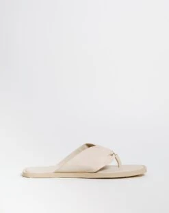 Leather Square Toe Post E Fit