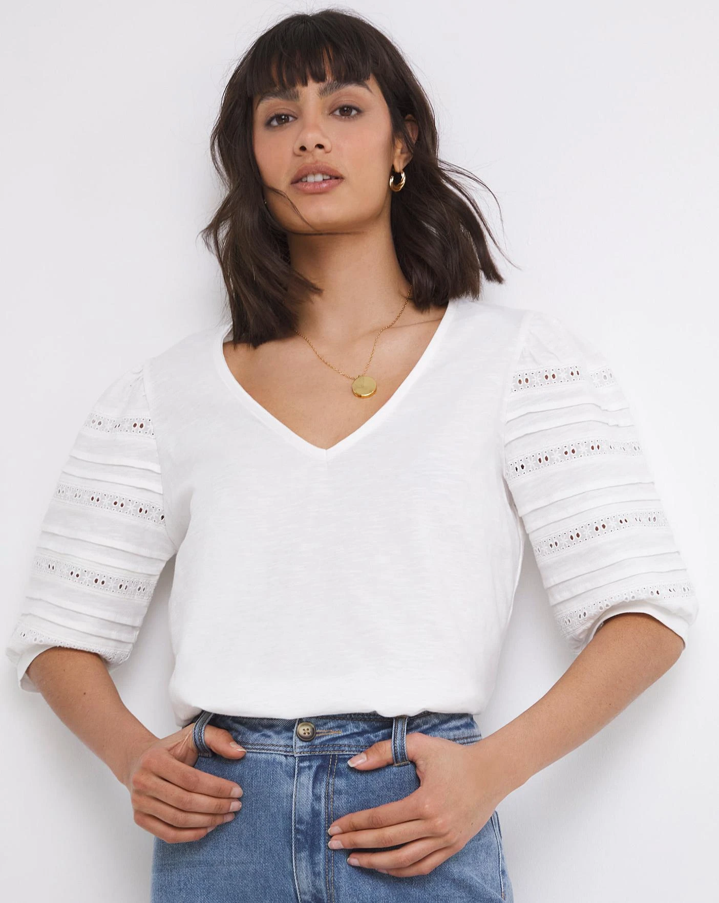 White Broderie Sleeve Detail V-Neck Top 3 White Broderie Sleeve Detail V-Neck Top - Image 3