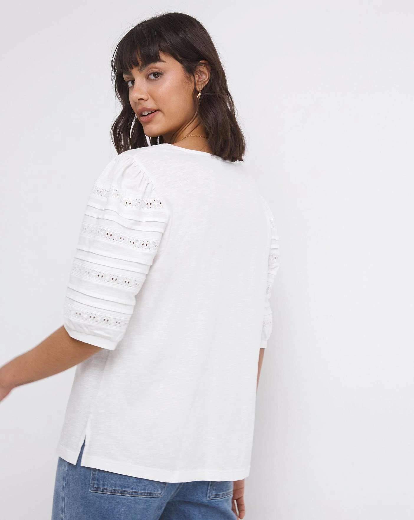 White Broderie Sleeve Detail V-Neck Top 2 White Broderie Sleeve Detail V-Neck Top - Image 2