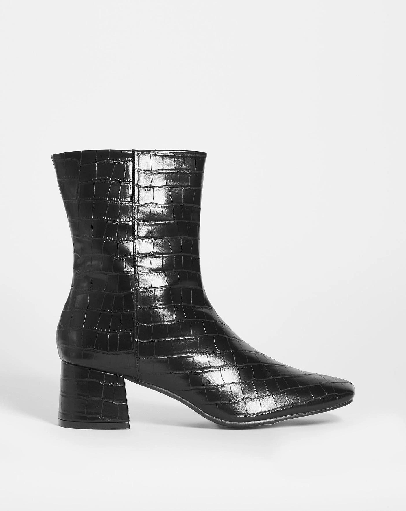 Block Heeled Boot EEE Fit 2 Block Heeled Boot EEE Fit - Image 2