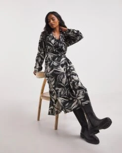 Satin Dobby Floral Wrap Dress -JD Williams Shop x01fh994731w