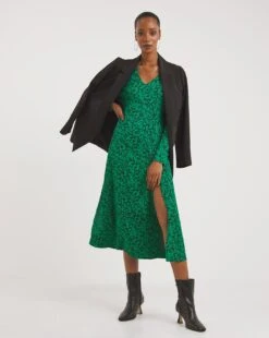 V-Neck Deep Cuff Split Midi Dress 8 V-Neck Deep Cuff Split Midi Dress -JD Williams Shop x01gh609747w