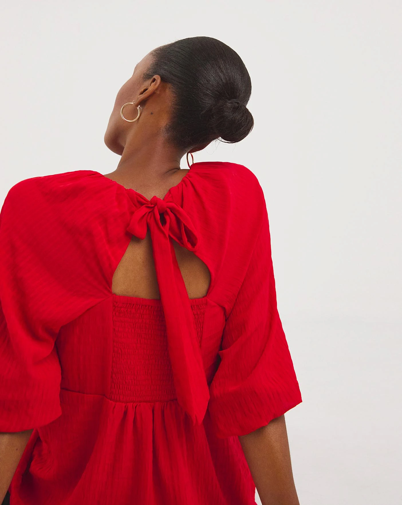 Exposed Back Textured Swing Top 4 Exposed Back Textured Swing Top - Image 4