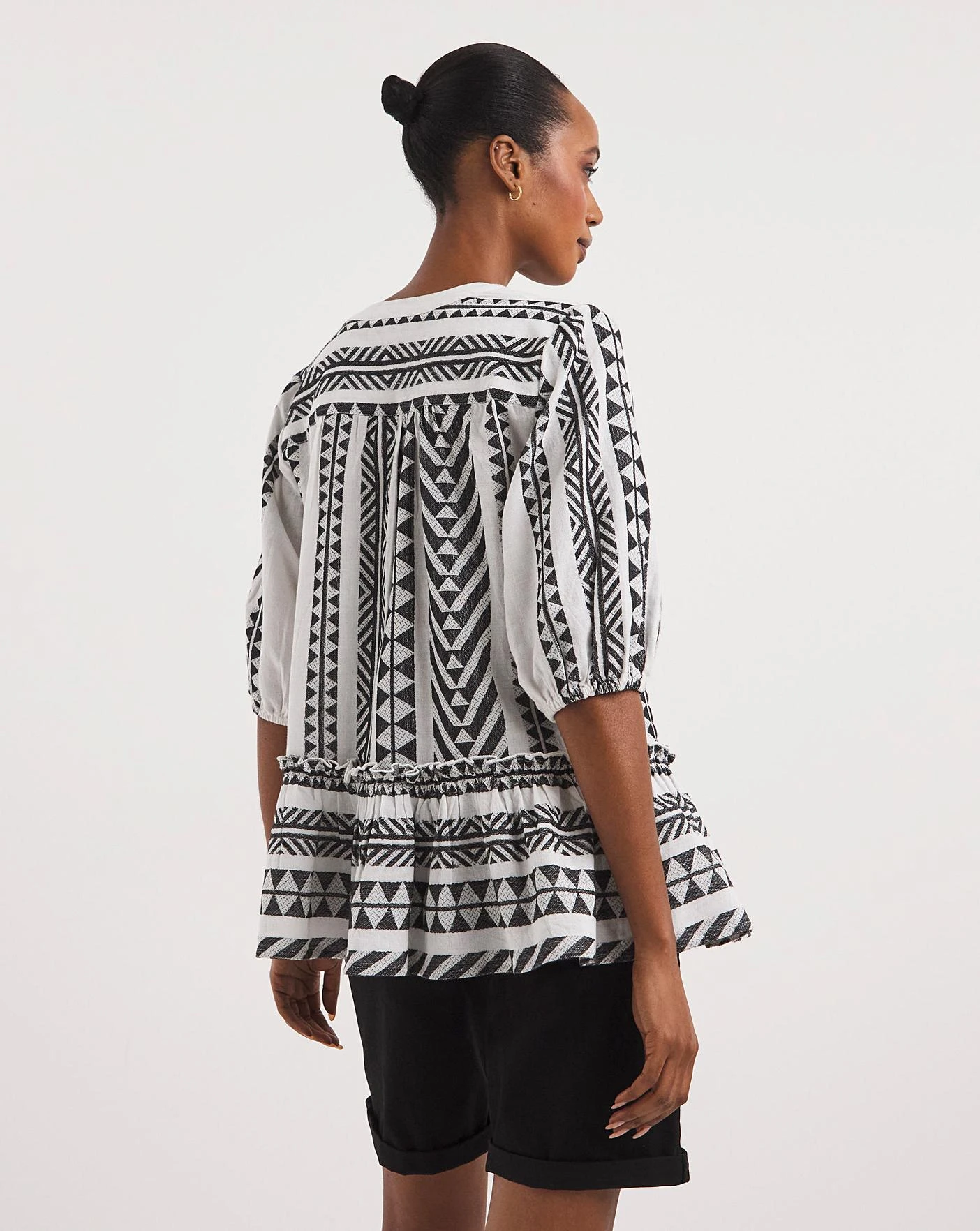 V Neck Embroidered Top 4 V Neck Embroidered Top - Image 4