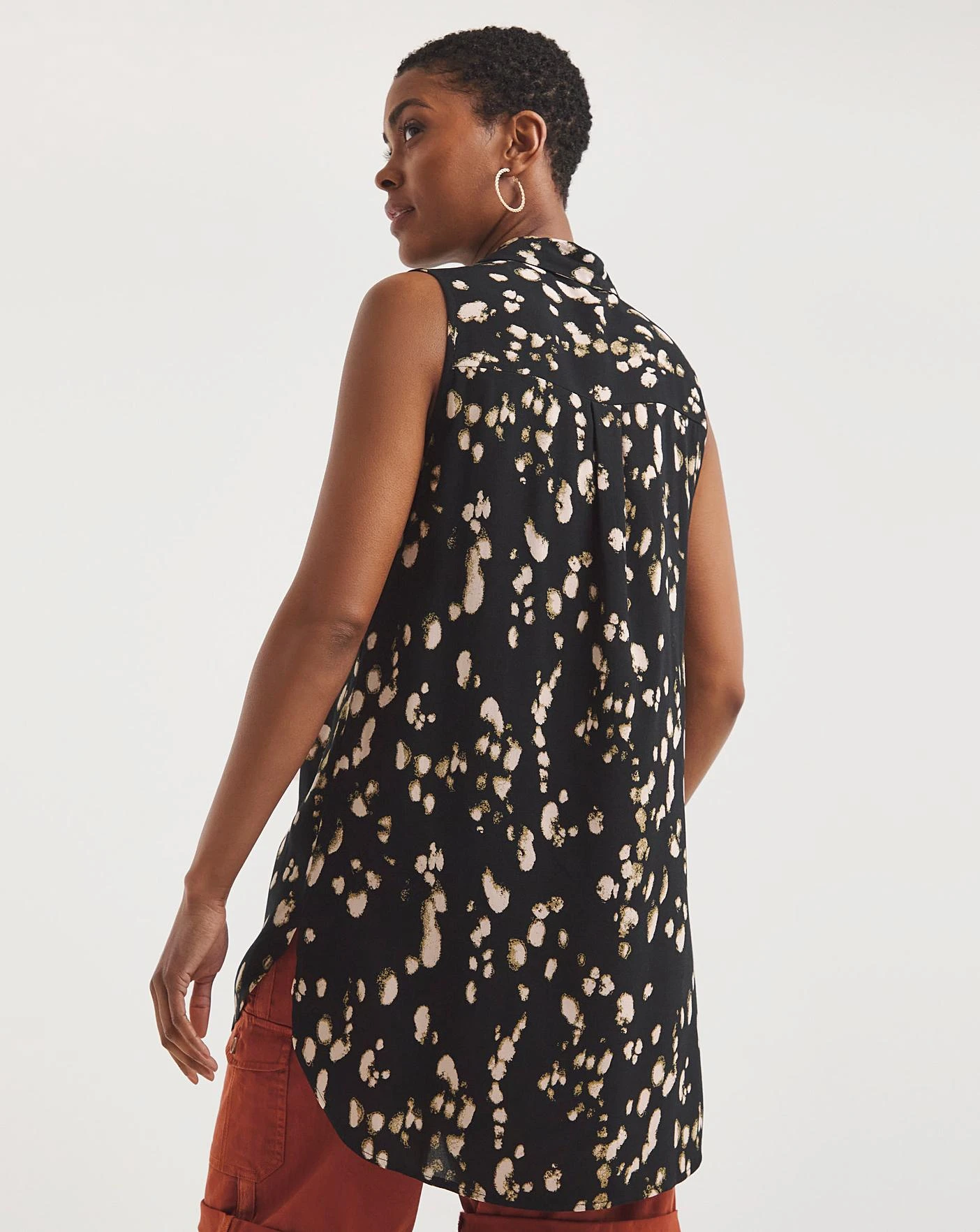 Dipped Back Sleeveless Viscose Shirt 3 Dipped Back Sleeveless Viscose Shirt - Image 3