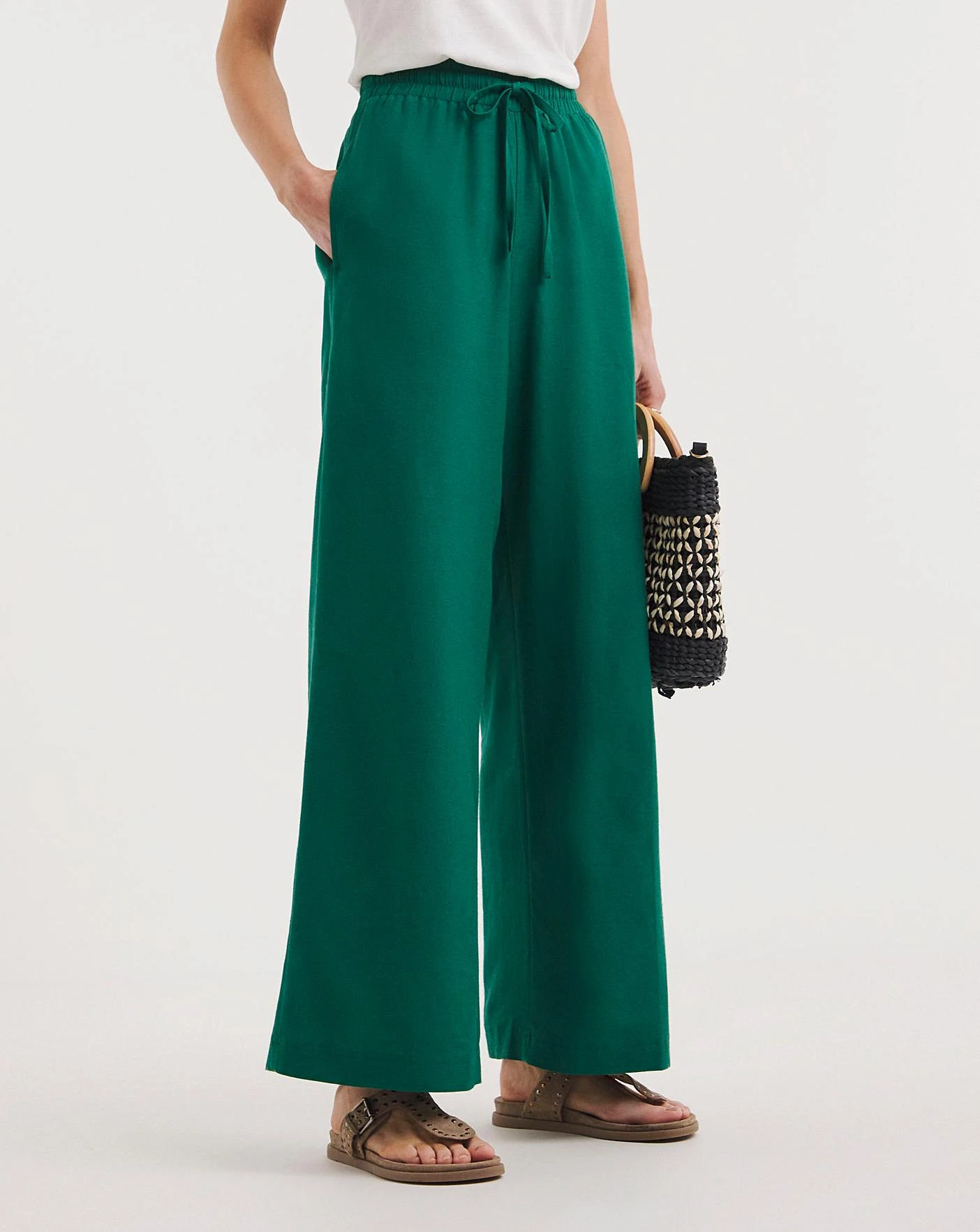 Evergreen Linen Mix Wide Leg Trousers 4 Evergreen Linen Mix Wide Leg Trousers - Image 4