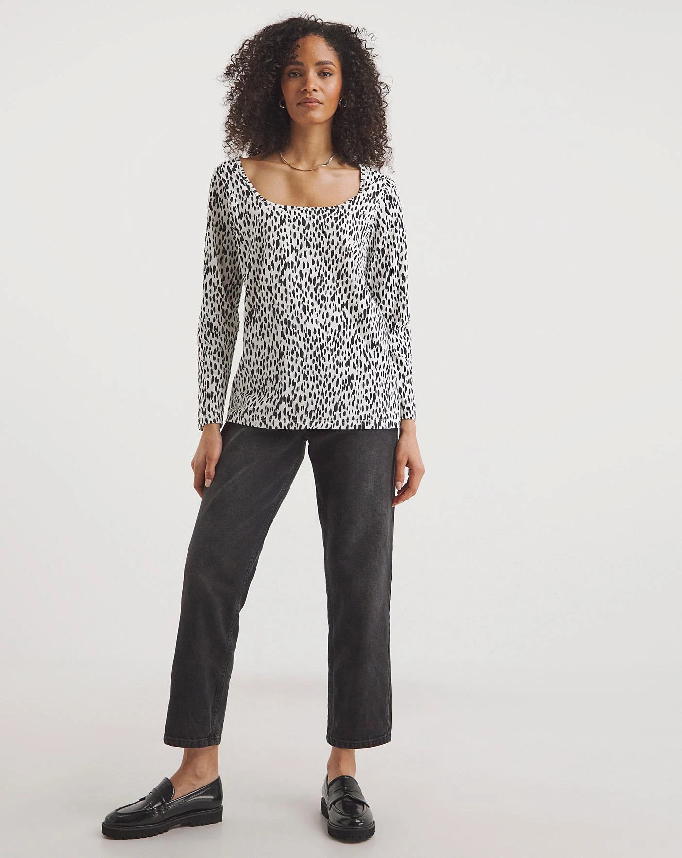 Value Cotton Long Sleeve Square Neck Top 2 Value Cotton Long Sleeve Square Neck Top - Image 2