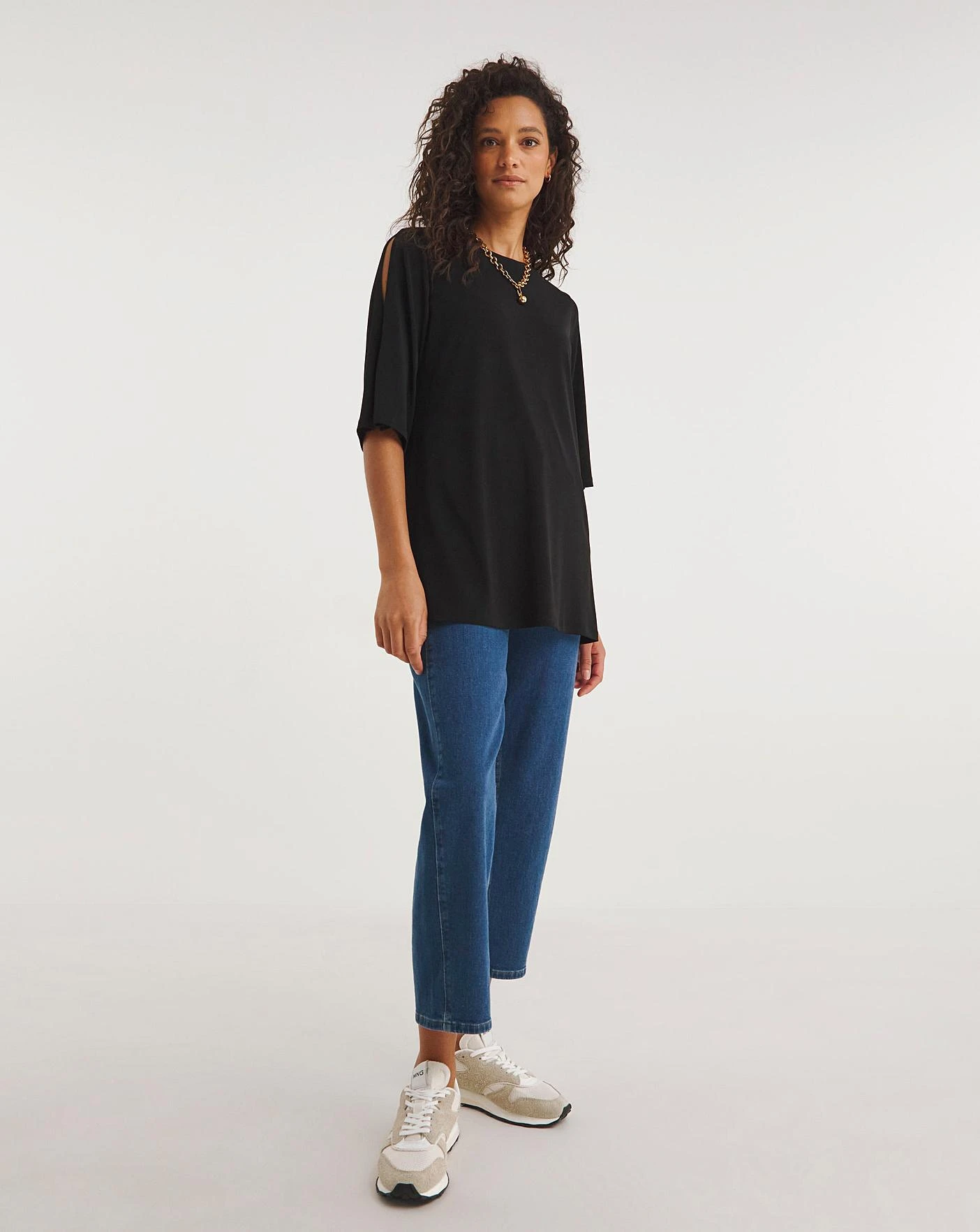 Cold Shoulder Detail 3/4 Sleeve Tunic 4 Cold Shoulder Detail 3/4 Sleeve Tunic - Image 4