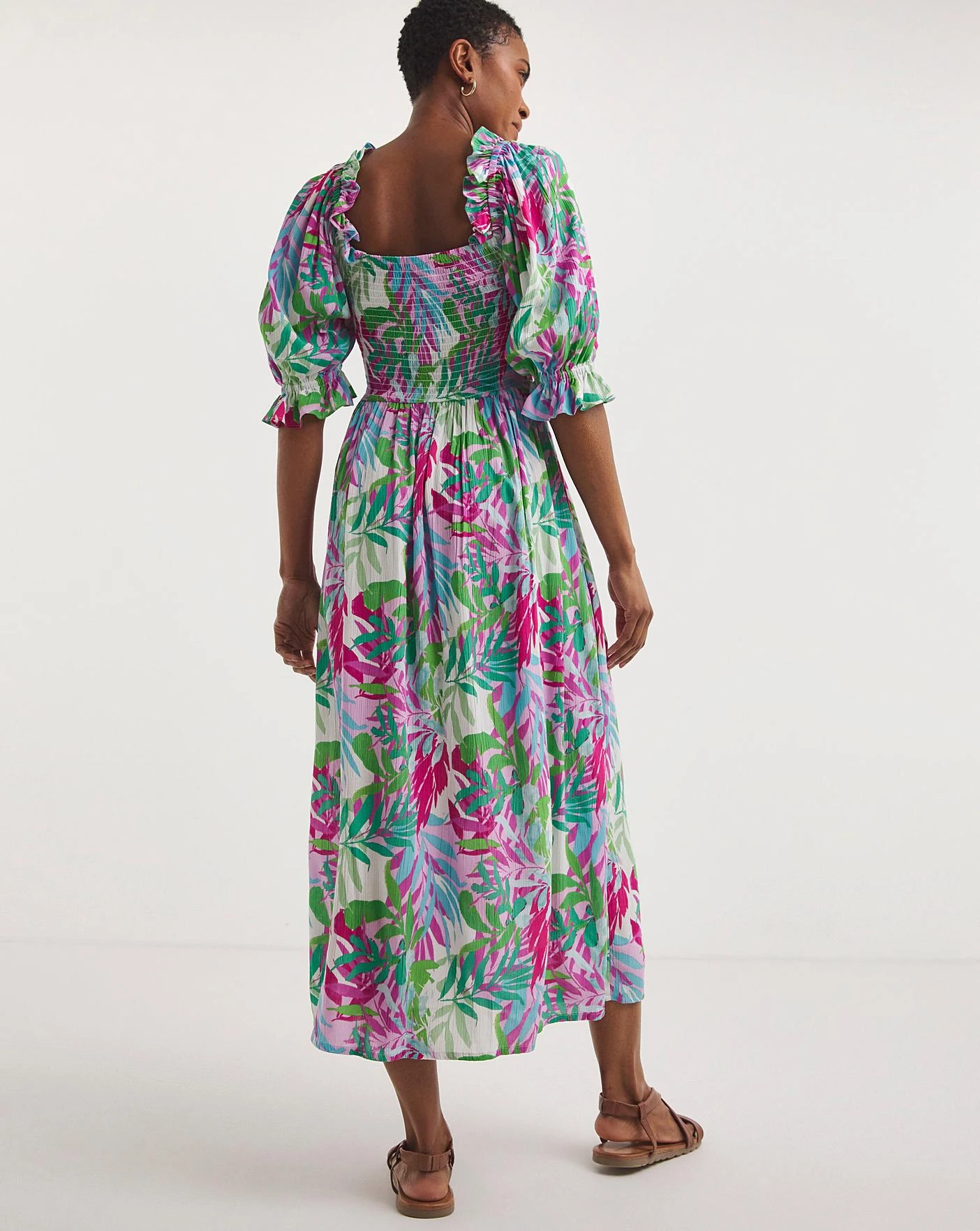 Shirred Bodice Dress With Puff Sleeve 3 Shirred Bodice Dress With Puff Sleeve - Image 3