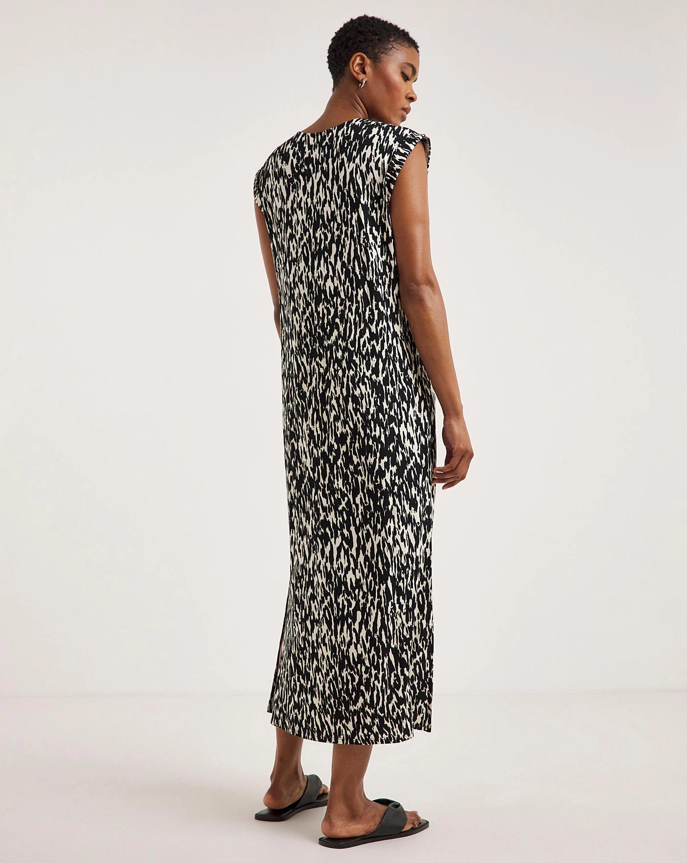 Midi T-Shirt Dress With Zip V-Neck 2 Midi T-Shirt Dress With Zip V-Neck - Image 2