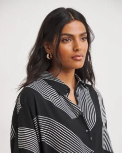 Mono Print Oversized Blouse -JD Williams Shop z01bm632707w