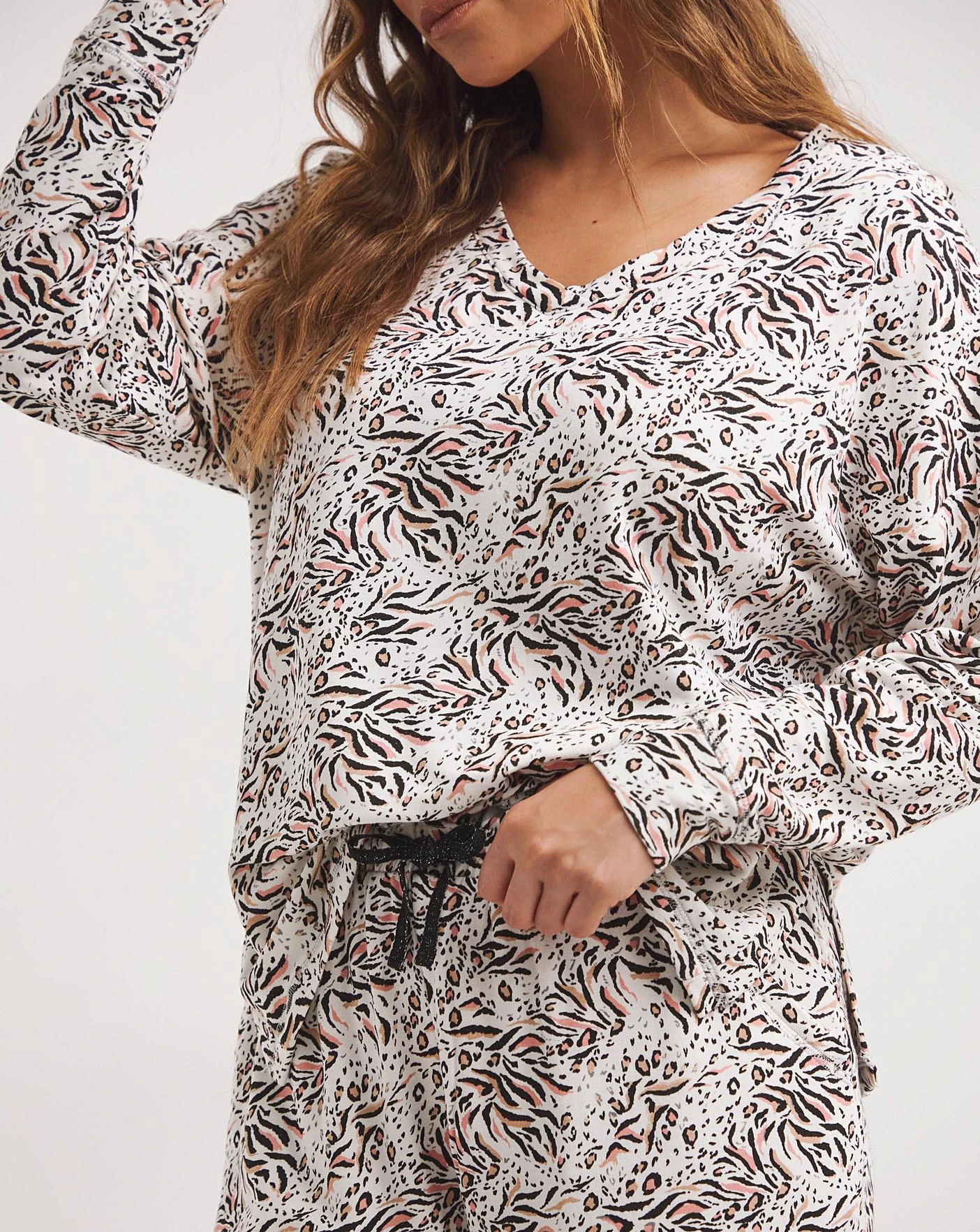 Luna Supersoft Viscose Lounge Set 3 Luna Supersoft Viscose Lounge Set - Image 3